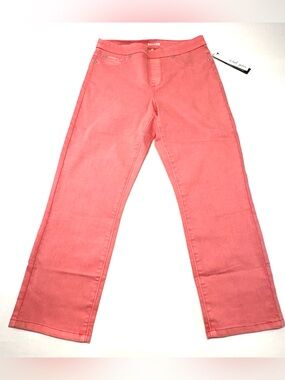 NWT Tribal Jeans Pink Lady Pull-On Cropped Straight Leg Pants Size 8